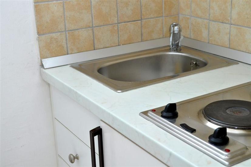 Room S7, for 3 persons