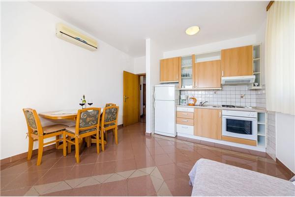 Apartment A1, for 4 persons