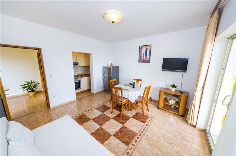 Apartment A2, for 4 persons