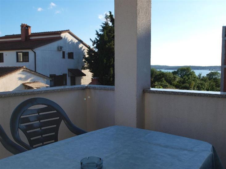 Apartment A1, for 5 persons