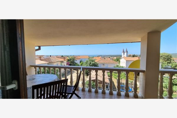 Apartment A1, for 5 persons