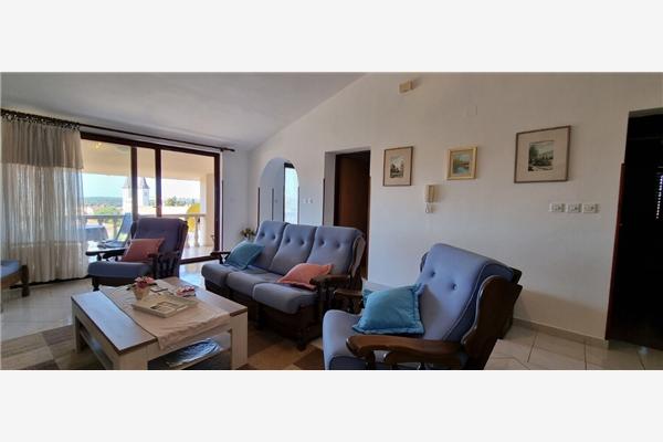 Apartment A1, for 5 persons