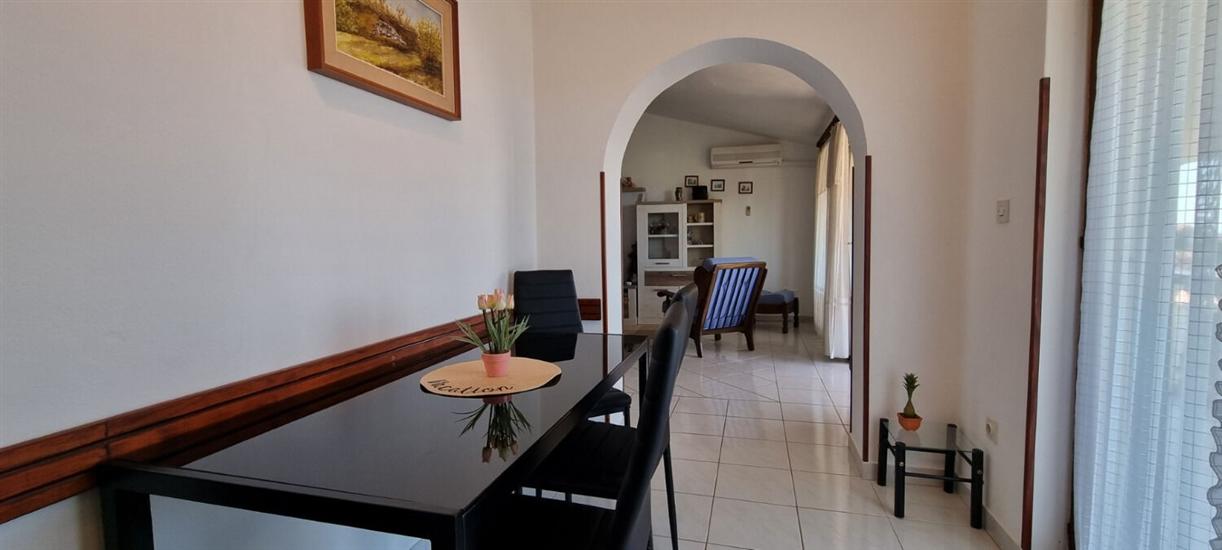 Apartment A1, for 5 persons