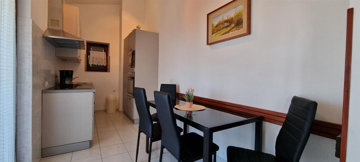 Apartment A1, for 5 persons