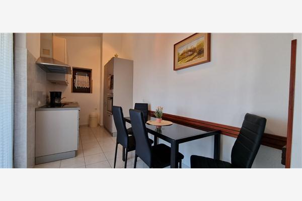 Apartment A1, for 5 persons