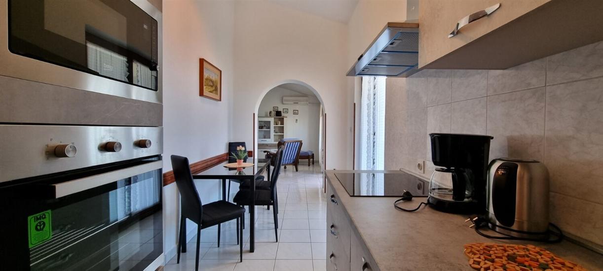 Apartment A1, for 5 persons