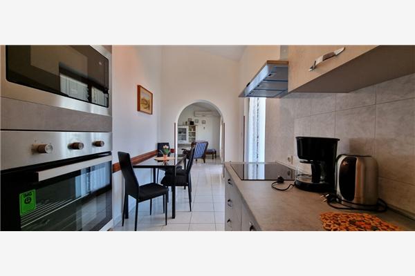 Apartment A1, for 5 persons