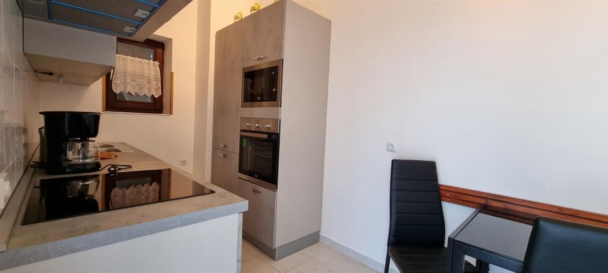 Apartment A1, for 5 persons