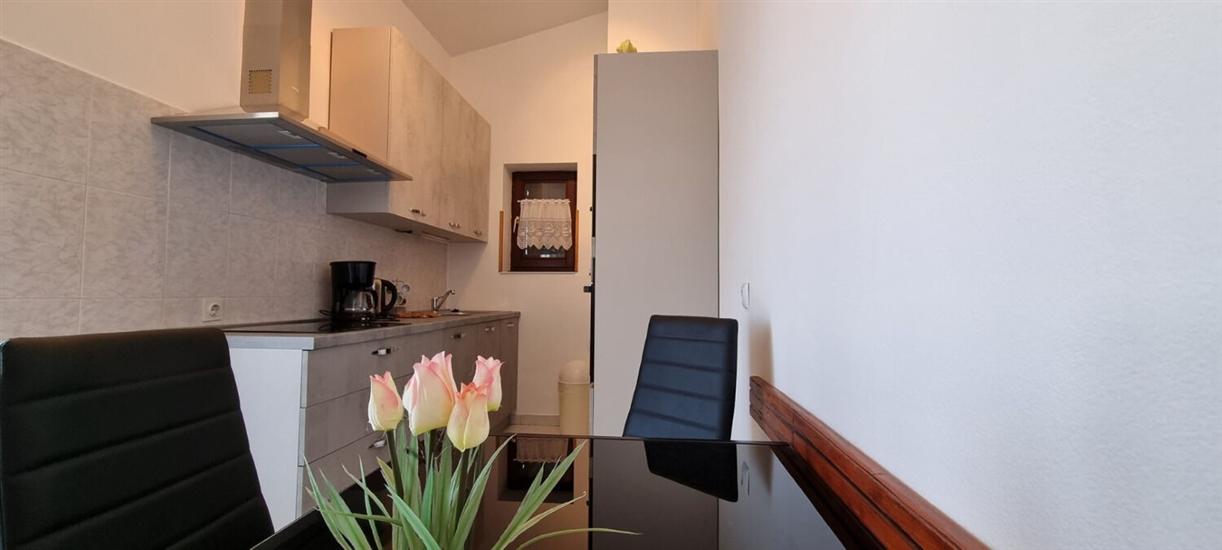 Apartment A1, for 5 persons