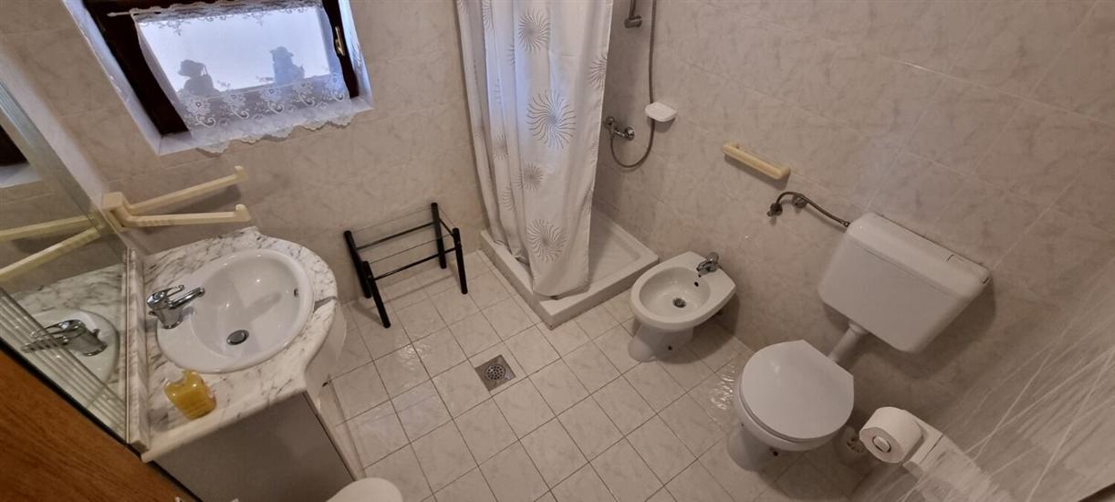 Apartment A1, for 5 persons