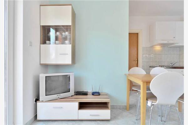 Apartment A1, for 5 persons