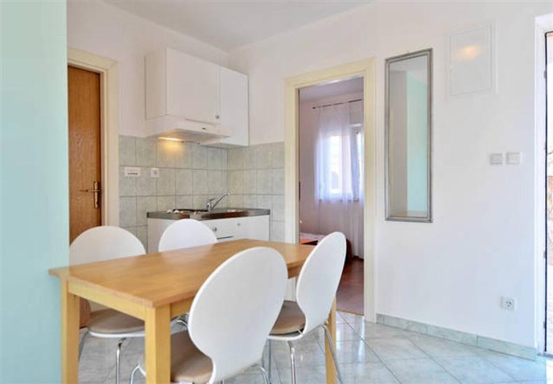 Apartment A1, for 5 persons