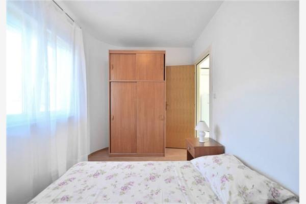 Apartment A1, for 5 persons