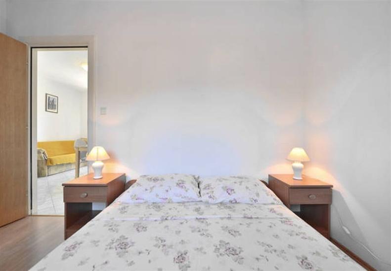 Apartment A1, for 5 persons