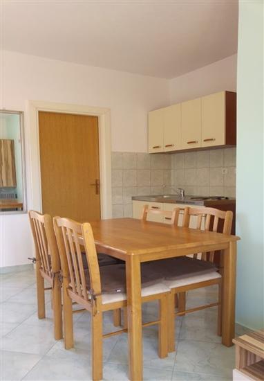 Apartment A2, for 5 persons