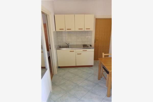 Apartment A2, for 5 persons
