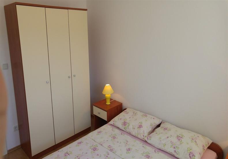 Apartment A2, for 5 persons
