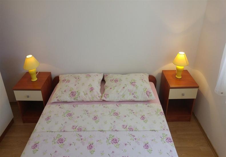 Apartment A2, for 5 persons