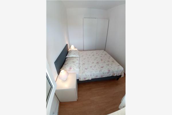 Apartment A2, for 5 persons