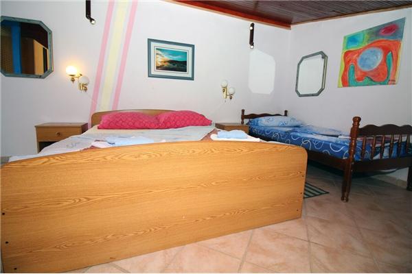 House K1, for 10 persons