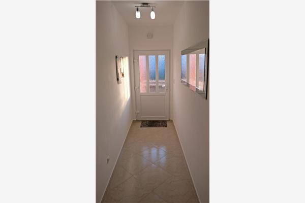 Apartment A1, for 6 persons