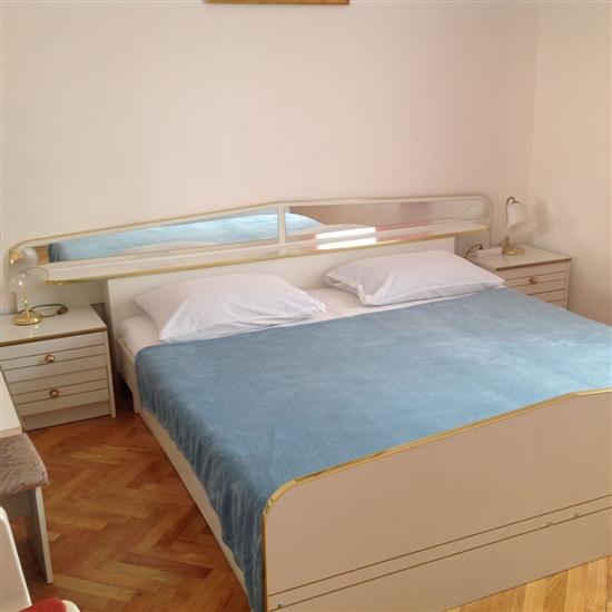 Apartment A3, for 5 persons