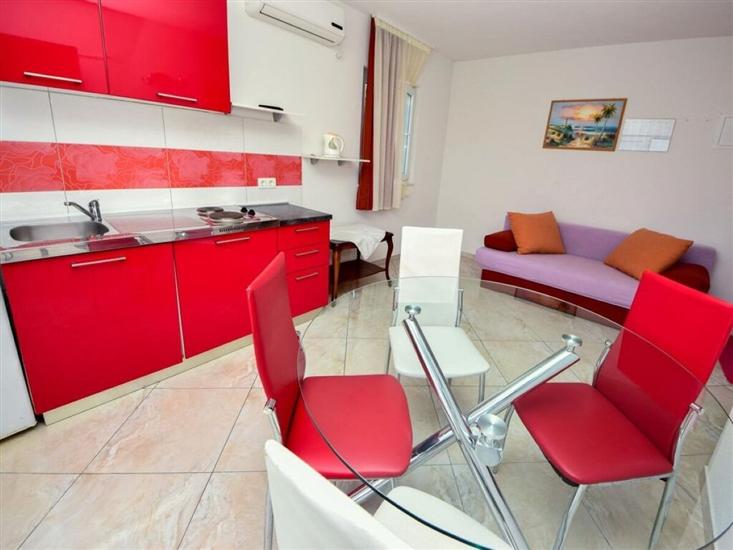 Apartment A5, for 4 persons