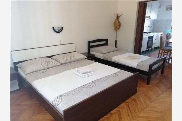 Apartment A1, for 3 persons