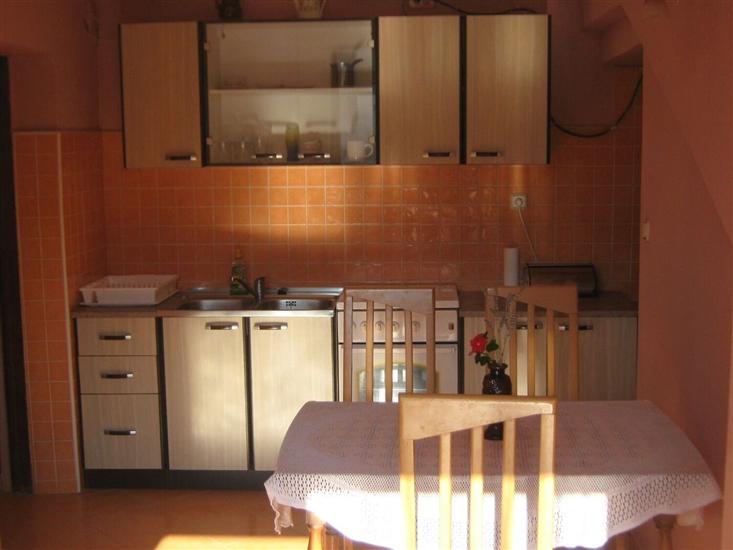 Apartment A1, for 5 persons