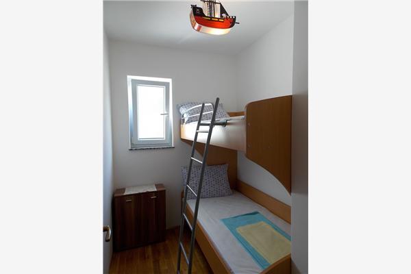 Apartment A2, for 5 persons