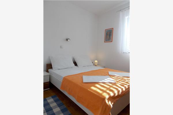 Apartment A2, for 5 persons