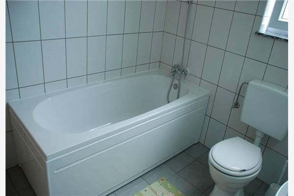 Apartment A2, for 5 persons