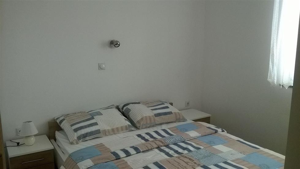 Apartment A4, for 5 persons