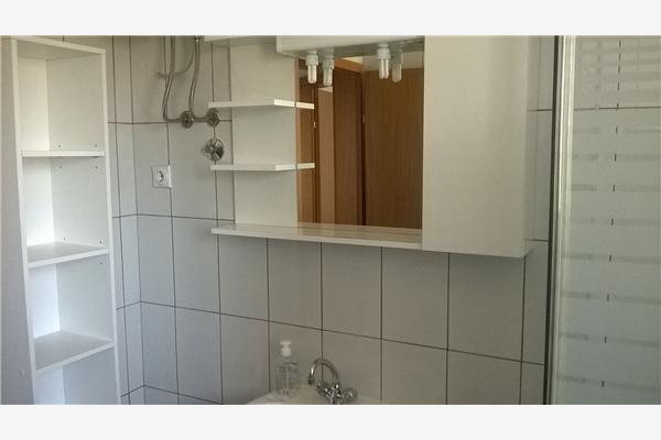 Apartment A4, for 5 persons