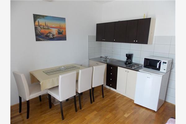 Apartment A5, for 4 persons