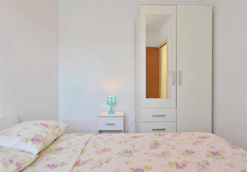 Apartment A3, for 5 persons