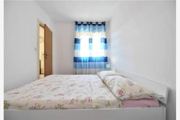 Apartment A3, for 5 persons