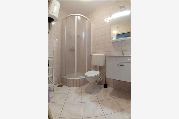 Apartment A3, for 5 persons