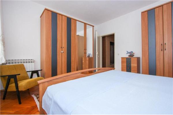 Apartment A1, for 6 persons