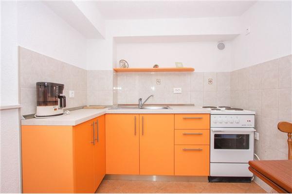 Apartment A2, for 3 persons