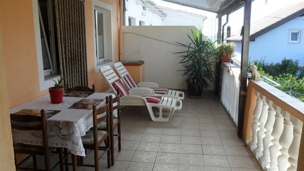 Apartment A2, for 3 persons