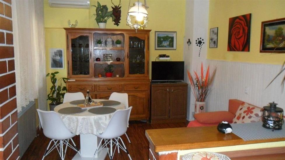 Apartment A2, for 3 persons