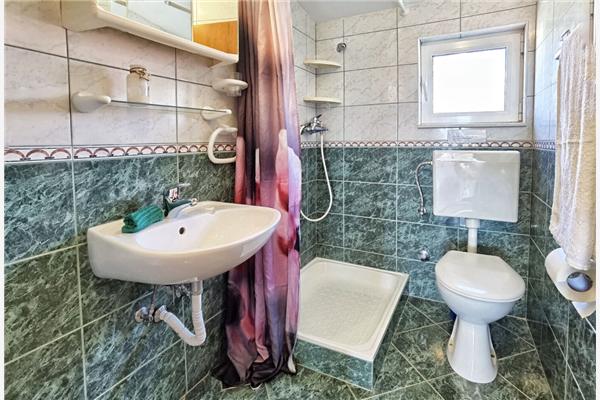 Apartment A1, for 5 persons