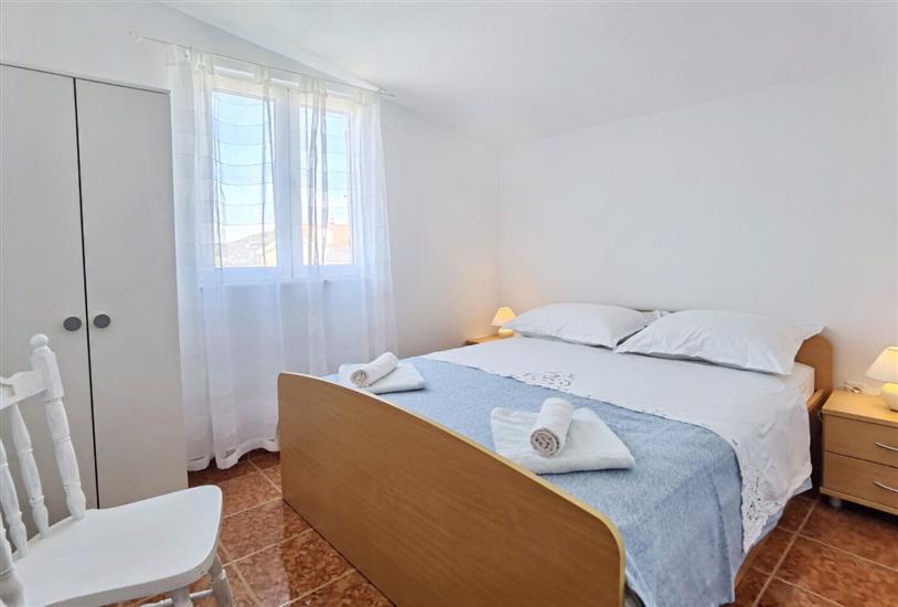 Apartment A2, for 3 persons