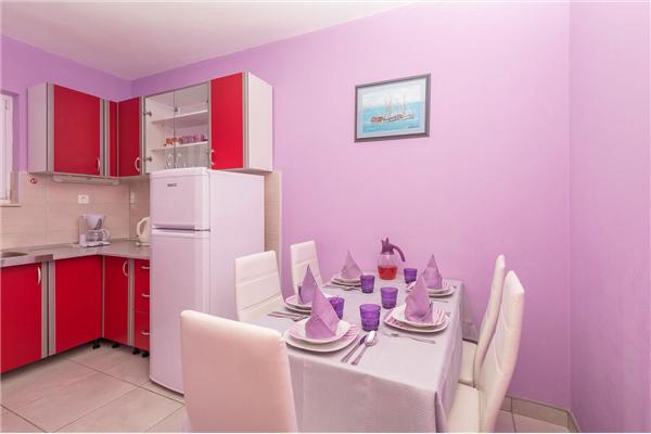 Apartment A4, for 5 persons