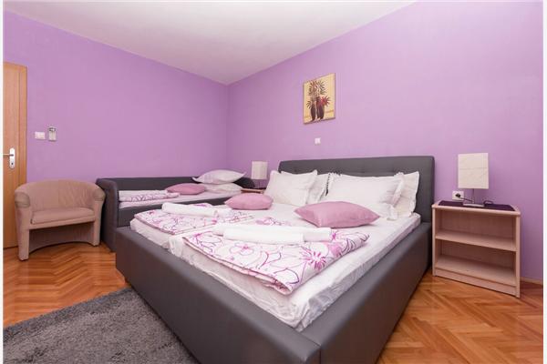 Apartment A4, for 5 persons
