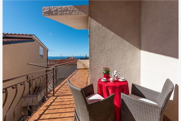 Room S4, for 2 persons