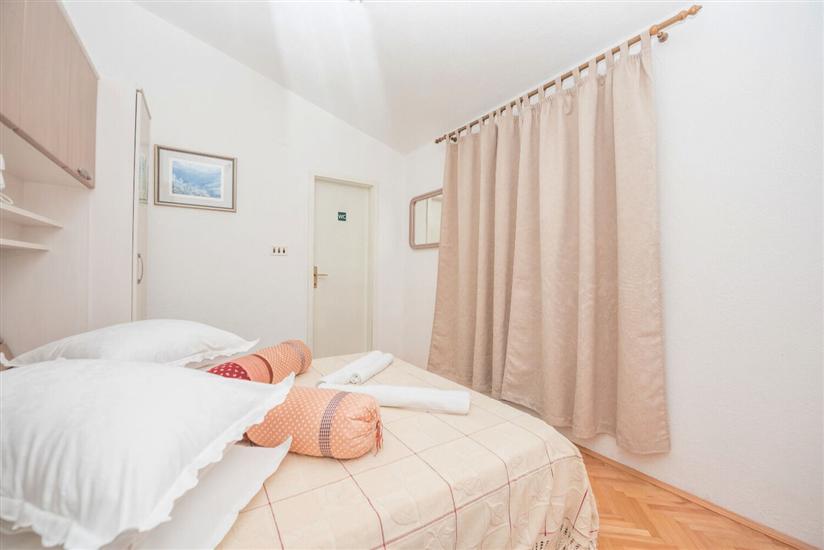 Room S4, for 2 persons