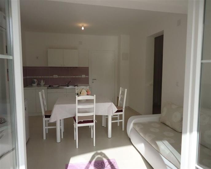 Apartment A2, for 5 persons