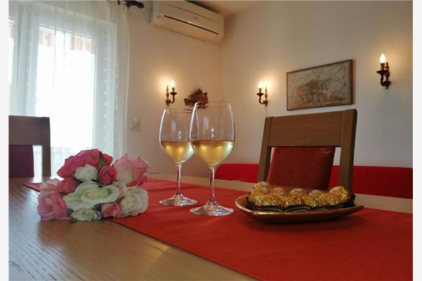 Apartment A1, for 5 persons